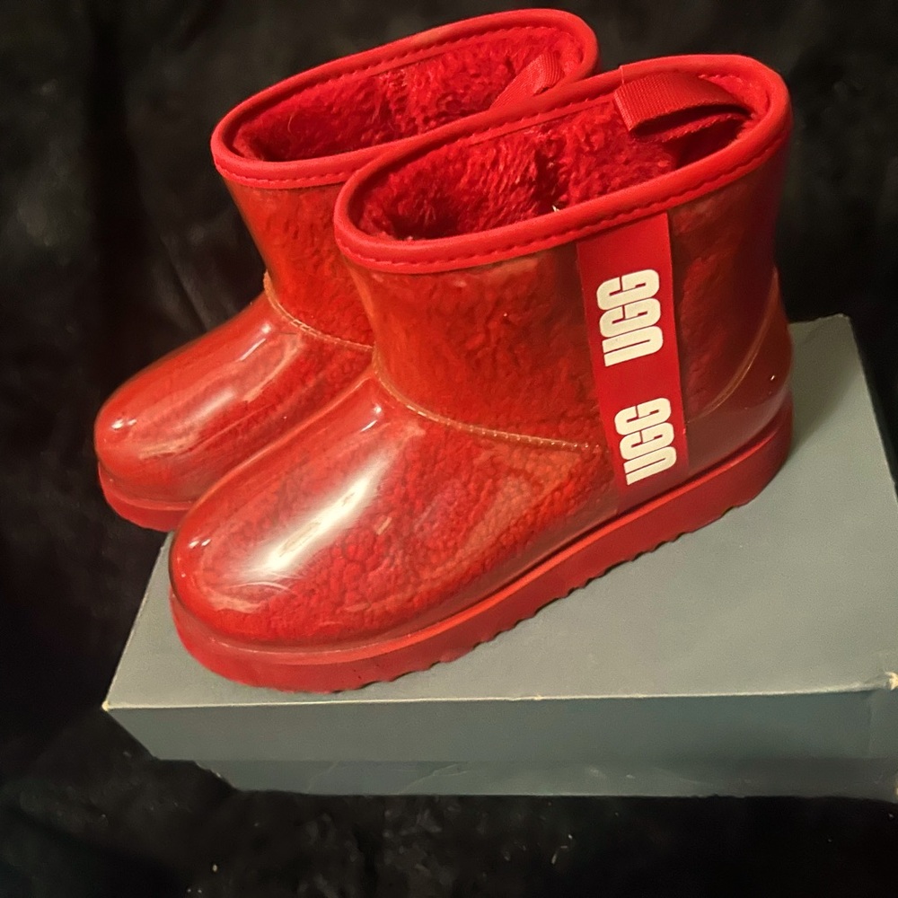 Women’s Ugg’s size5